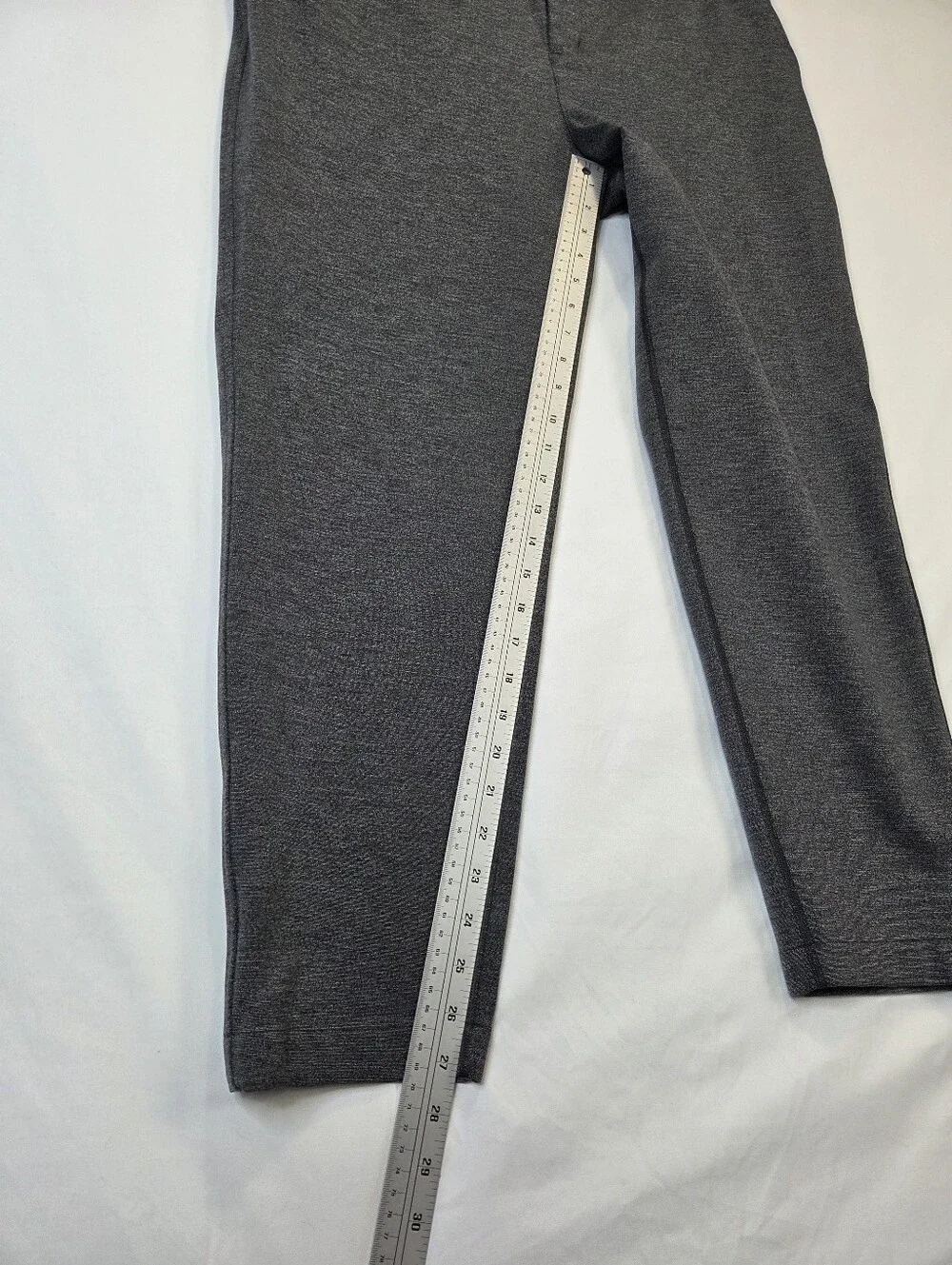 Lululemon Women's Gray Stretch Travel Pants Size 12 Tapered Pockets Casual - Picture 6 of 8